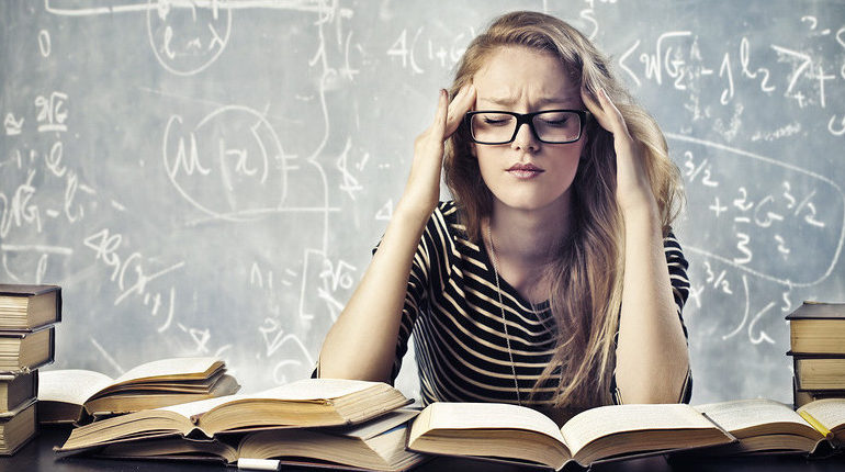 Cibo pre esame, cosa mangiare se sei uno studente