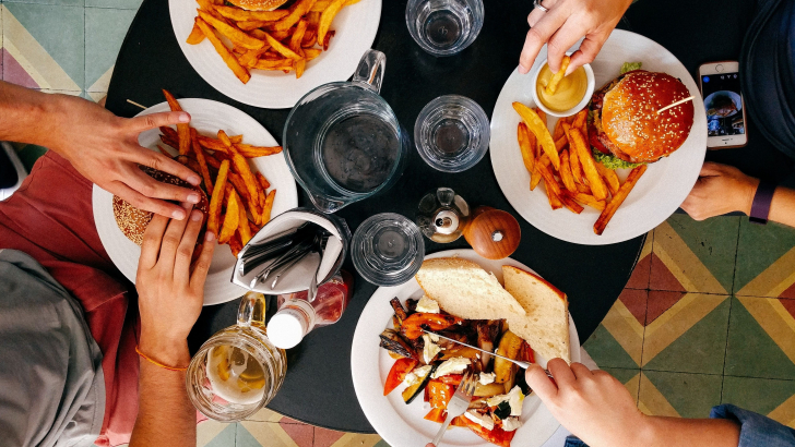 “FOOD MOOD”: Presentati i risultati dello studio sui nuovi atteggiamenti degli adolescenti nei confronti del cibo, nell'era del Covid-19